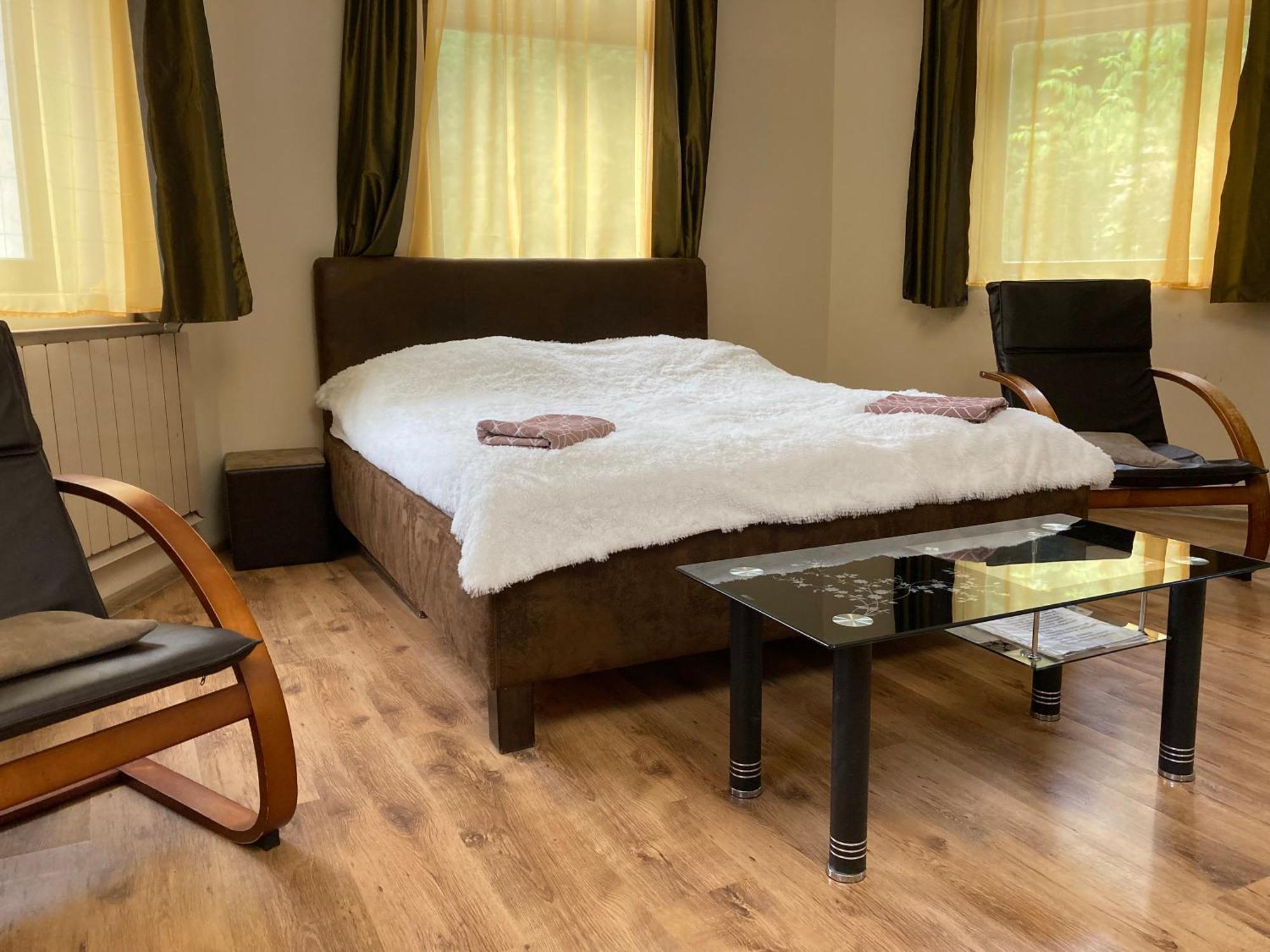 No1 Vendeghaz Hotel Parád Eksteriør billede
